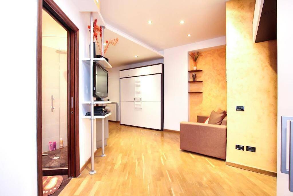 Petite Home In Rome Bagian luar foto